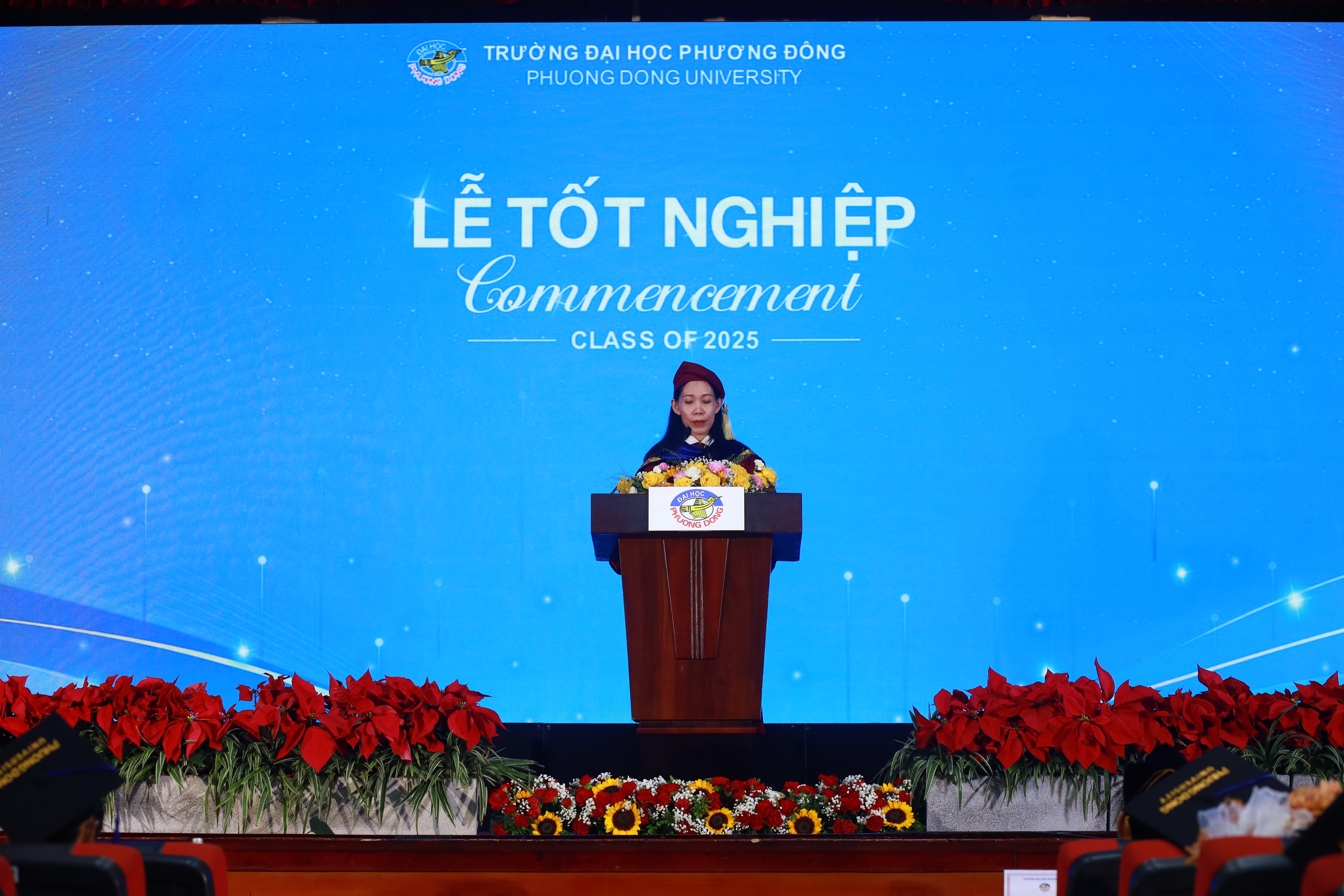 TRƯỜNG ĐẠI HỌC PHƯƠNG ĐÔNG TỔ CHỨC LỄ TỐT NGHIỆP NĂM 2025
